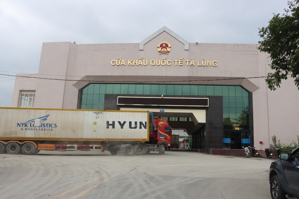 Cao Bằng: Phát hiện, bắt giữ vụ vận chuyển trái phép pháo nổ