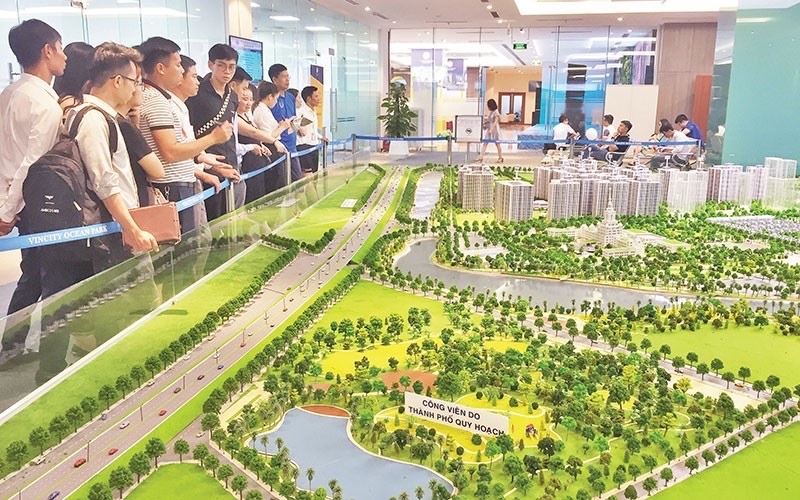 Chuẩn hóa, minh bạch môi giới bất động sản để củng cố niềm tin thị trường Chuẩn hóa, minh bạch môi giới bất động sản để củng cố niềm tin thị trường
