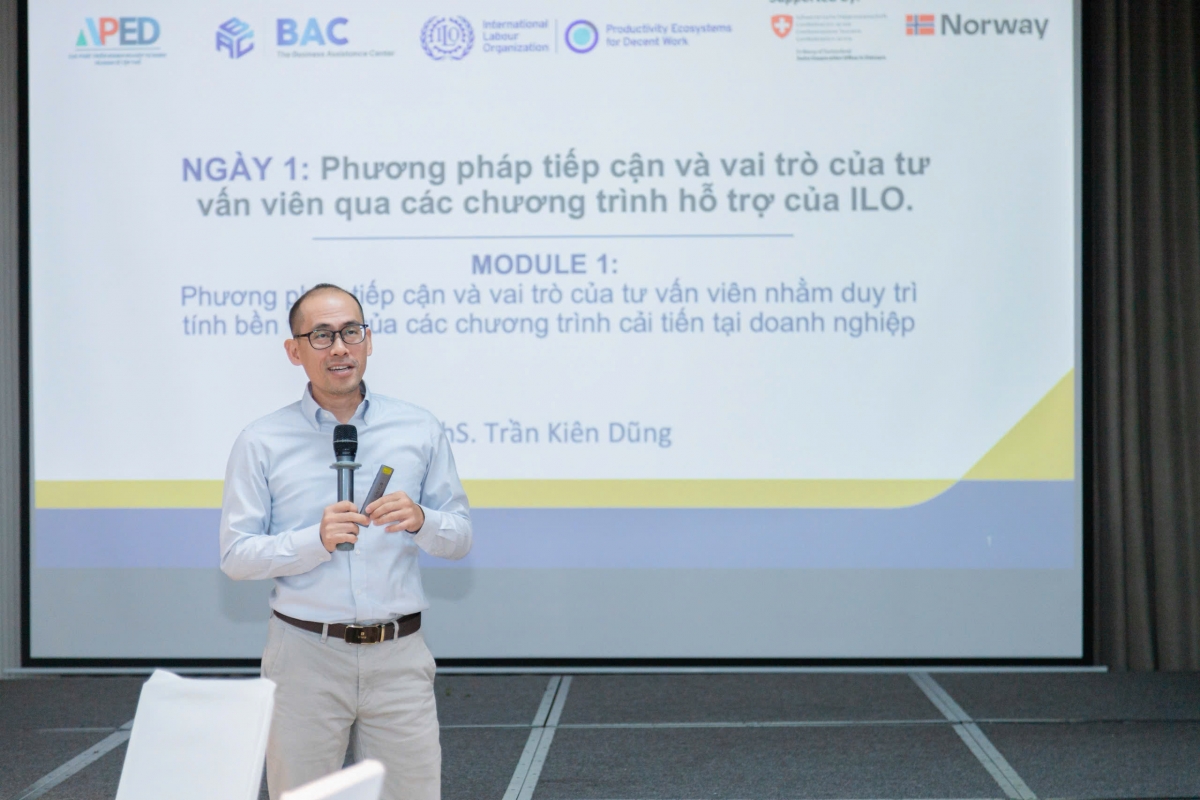 Nâng cao năng lực chuyên gia tư vấn chuyển đổi số, chuyển đổi xanh cho doanh nghiệp Nâng cao năng lực chuyên gia tư vấn chuyển đổi số, chuyển đổi xanh cho doanh nghiệp