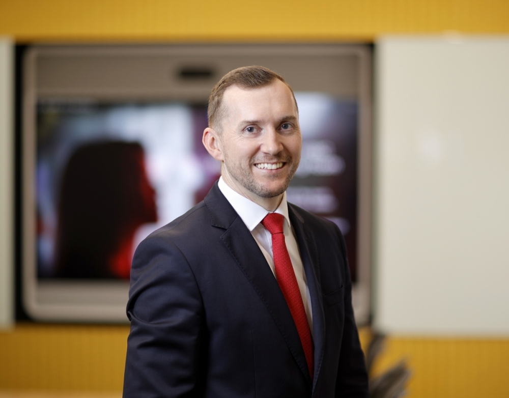 Phil Wright, Giám đốc cấp cao, Khối nghiệp vụ ngân hàng, HSBC Việt Nam Phil Wright, Giám đốc cấp cao, Khối nghiệp vụ ngân hàng, HSBC Việt Nam