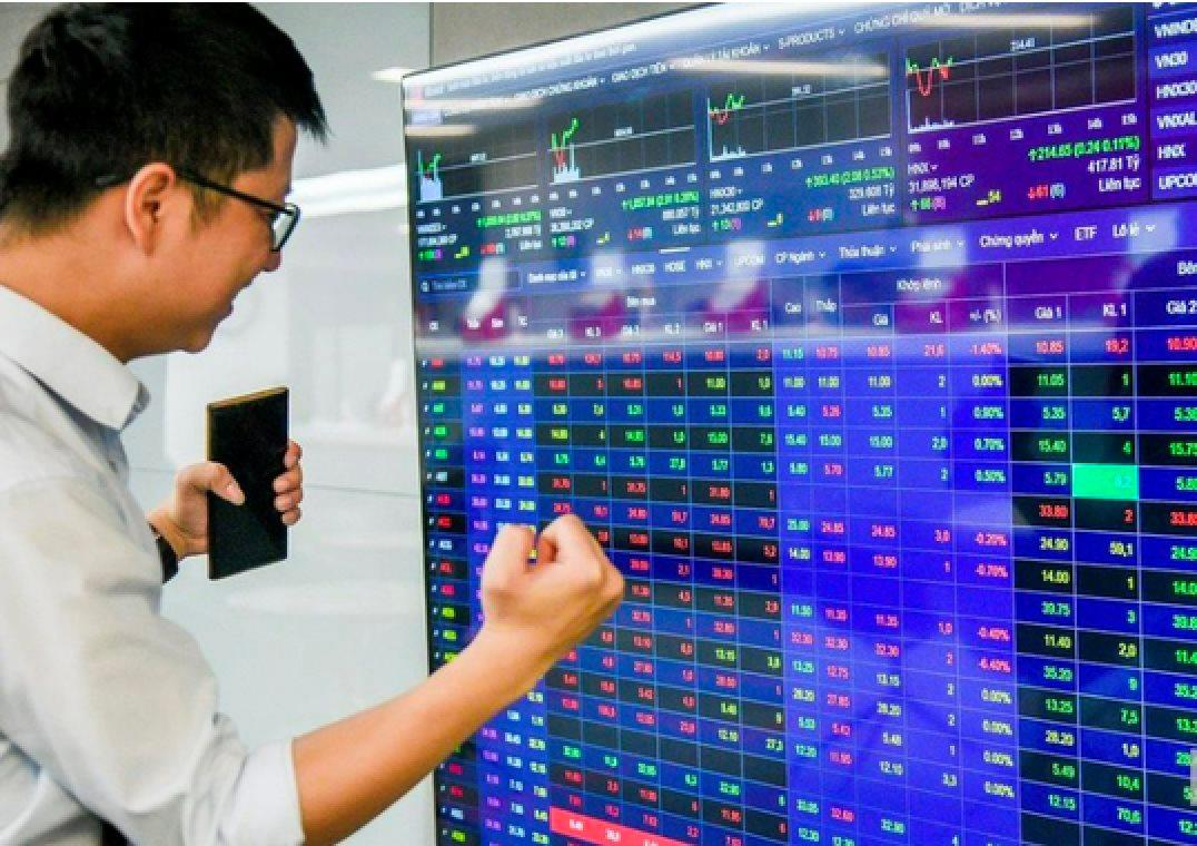 Chứng khoán tháng 5/2026: VN-Index vượt đỉnh lịch sử, dòng tiền chờ xác nhận