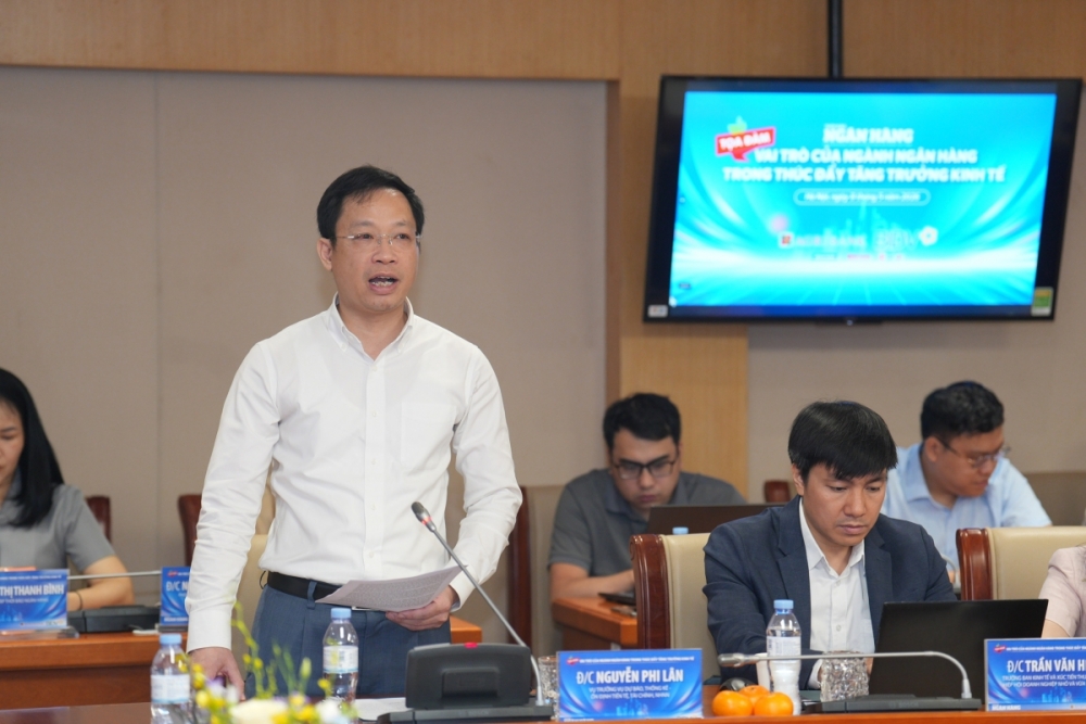 Ngân hàng chịu sức ép vốn cho mục tiêu tăng trưởng cao Ngân hàng chịu sức ép vốn cho mục tiêu tăng trưởng cao