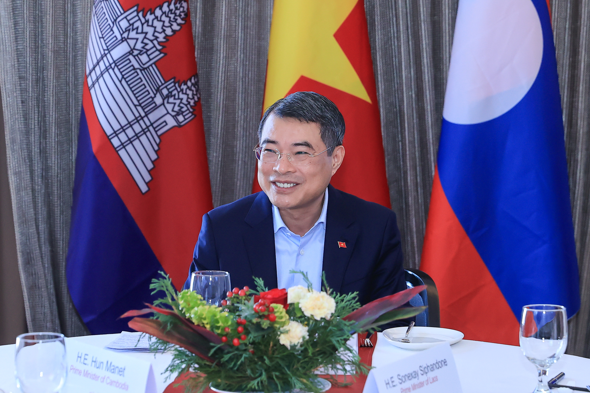 Biến 'gần gũi địa lý' thành 'lợi thế gắn kết chiến lược' giữa 3 nước Việt Nam, Campuchia, Lào- Ảnh 3. Biến 'gần gũi địa lý' thành 'lợi thế gắn kết chiến lược' giữa 3 nước Việt Nam, Campuchia, Lào- Ảnh 3.