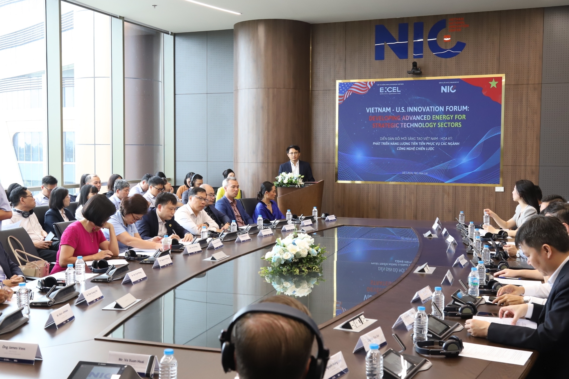Thúc đẩy đổi mới sáng tạo lĩnh vực năng lượng, phát triển các ngành công nghệ chiến lược
