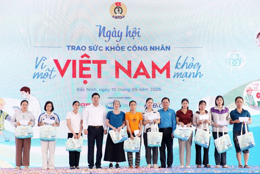 Chăm lo sức khỏe người lao động để phát triển bền vững