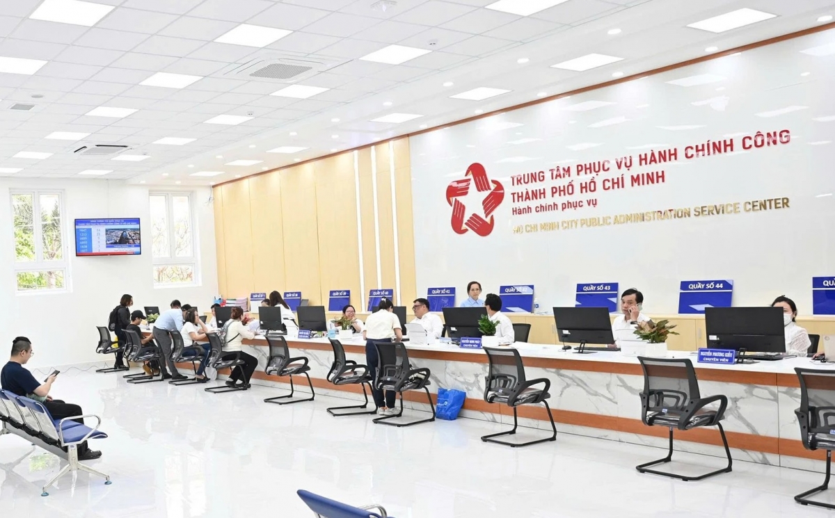 Trung tâm hành chính công TPHCM. Ảnh: Hữu Tâm Trung tâm hành chính công TPHCM. Ảnh: Hữu Tâm