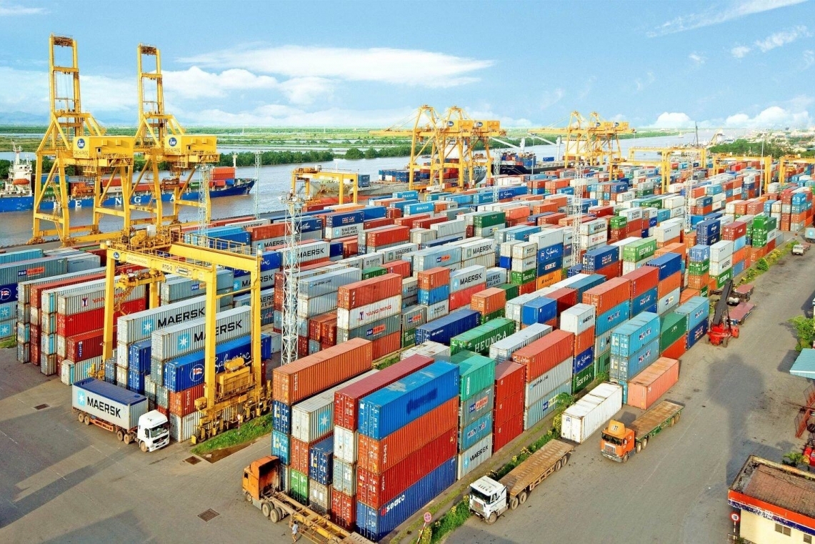 Bài 1: Biến động địa chính trị tác động như thế nào đến xuất khẩu Việt Nam?