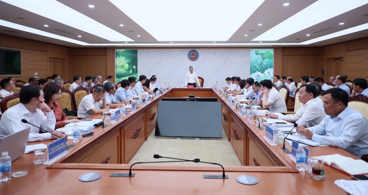 Rà soát kịch bản tăng trưởng, siết chặt kỷ luật điều hành tài chính - ngân sách Rà soát kịch bản tăng trưởng, siết chặt kỷ luật điều hành tài chính - ngân sách