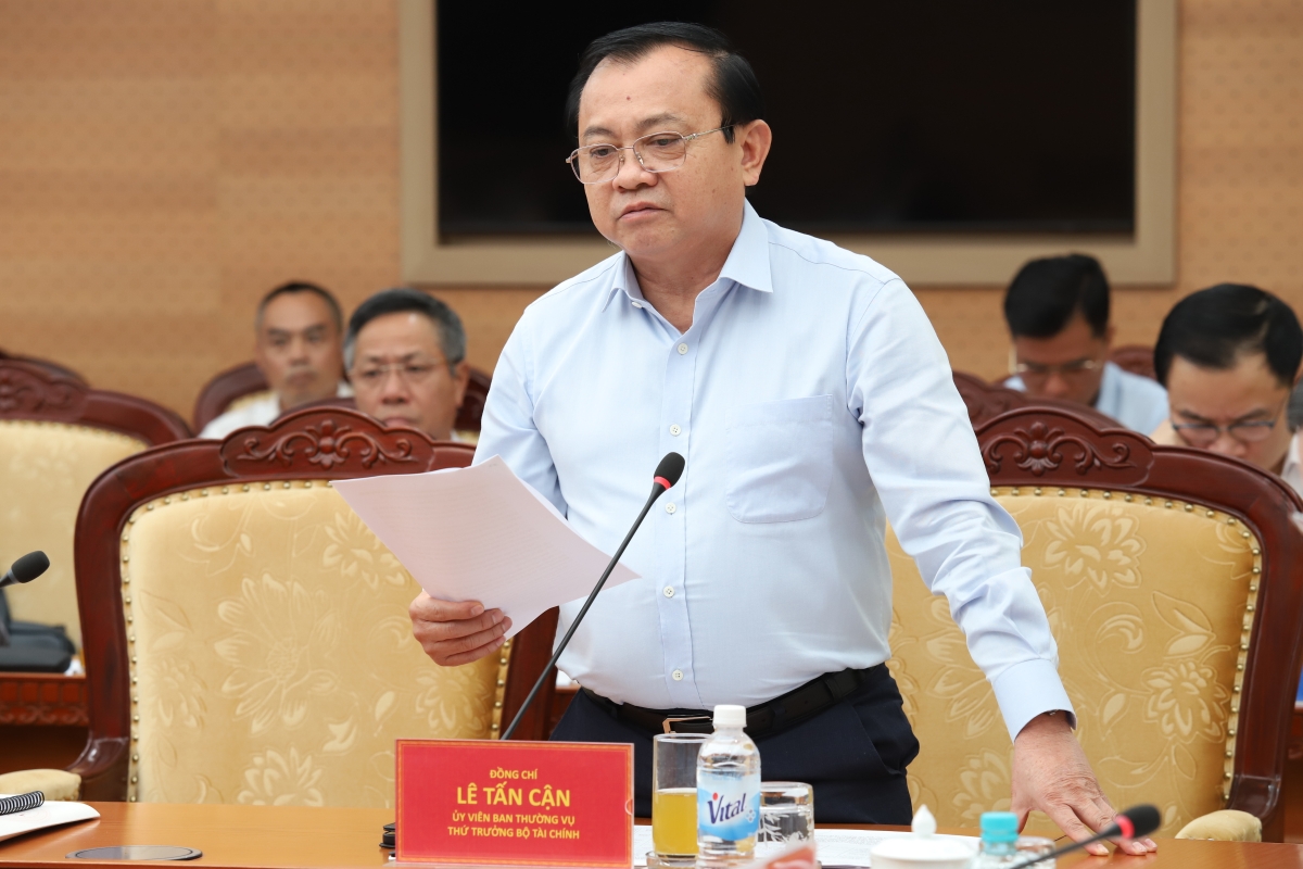 Tiếp tục phát huy hiệu quả mở rộng diện bao phủ bảo hiểm xã hội, bảo hiểm y tế