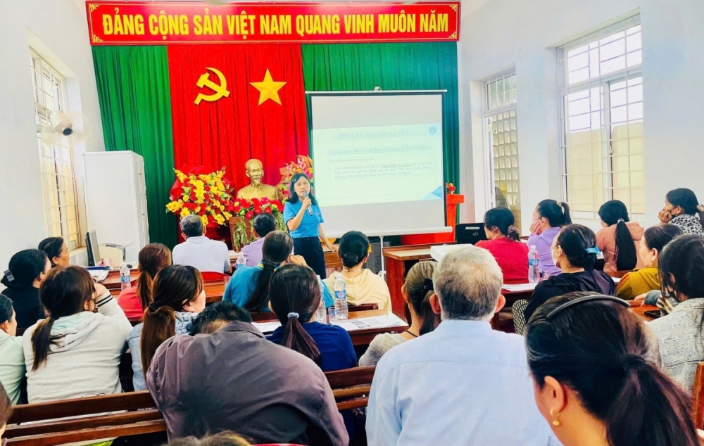Đắk Lắk thu hút 3.300 người tham gia bảo hiểm xã hội, bảo hiểm y tế trong ngày ra quân