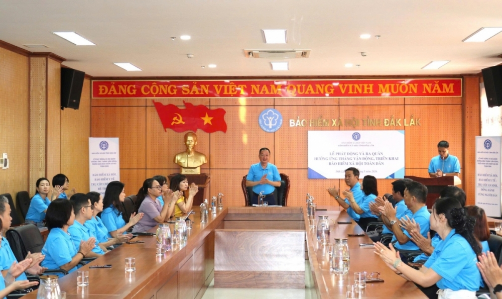Đắk Lắk thu hút 3.300 người tham gia bảo hiểm xã hội, bảo hiểm y tế trong ngày ra quân