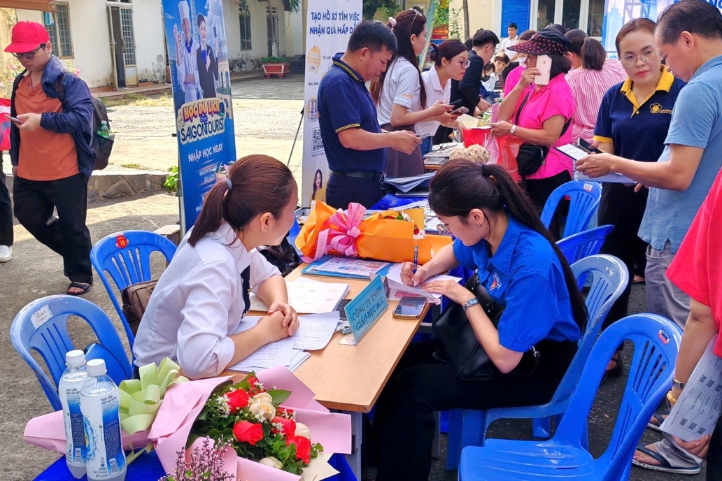 TP. Hồ Chí Minh tổ chức kết nối hơn 10.000 vị trí việc làm đến người lao động