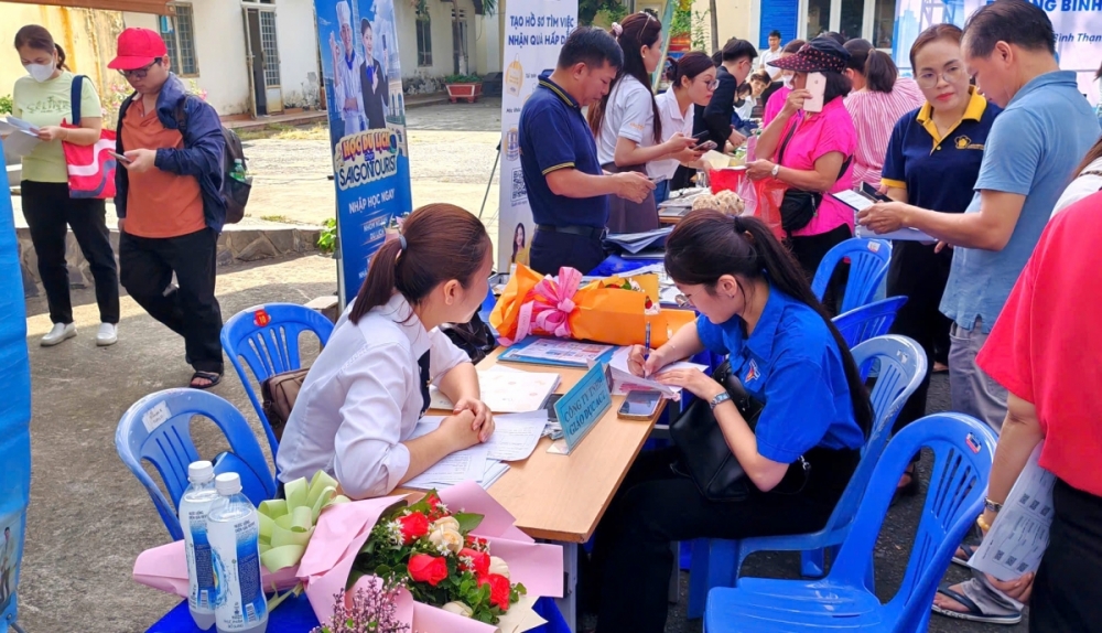TP. Hồ Chí Minh tổ chức kết nối hơn 10.000 vị trí việc làm đến người lao động