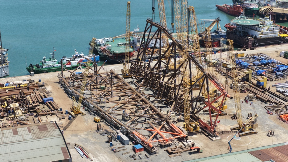 Petrovietnam vượt kế hoạch 4 tháng, duy trì nguồn cung xăng dầu Petrovietnam vượt kế hoạch 4 tháng, duy trì nguồn cung xăng dầu