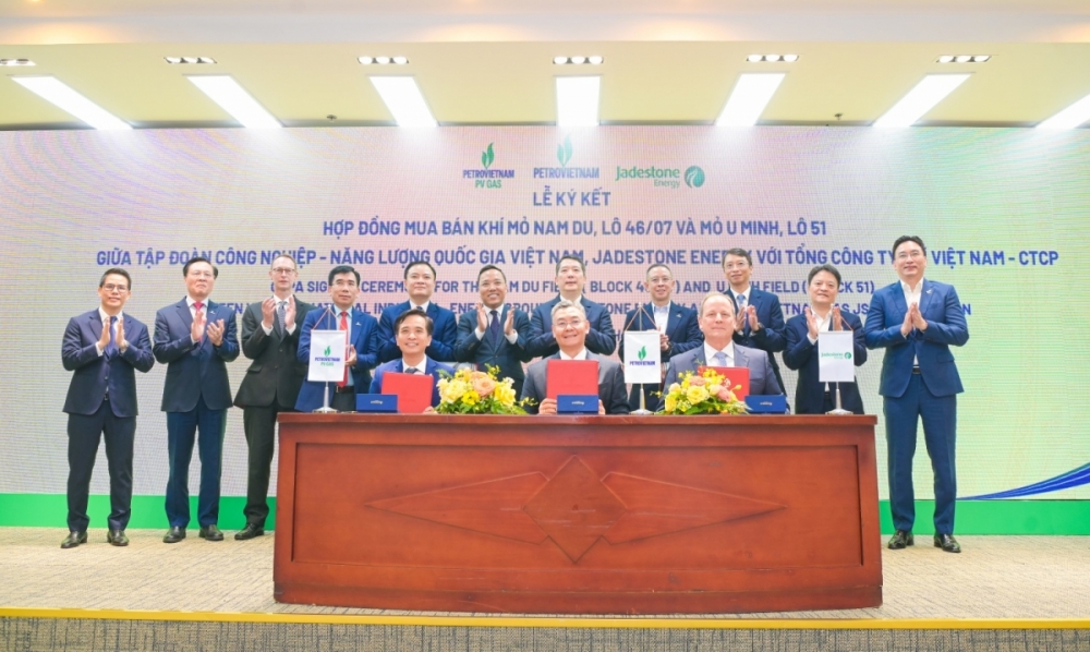 Petrovietnam vượt kế hoạch 4 tháng, duy trì nguồn cung xăng dầu Petrovietnam vượt kế hoạch 4 tháng, duy trì nguồn cung xăng dầu
