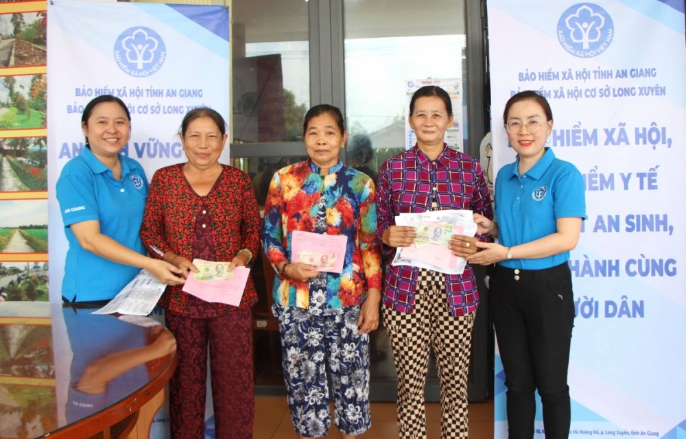 An Giang: Hơn 6.500 người dân xã đảo được hoàn tiền bảo hiểm y tế