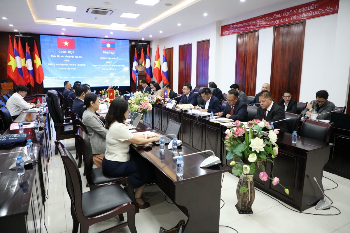 Tăng cường phối hợp toàn diện, làm sâu sắc hơn quan hệ hợp tác Việt Nam - Lào