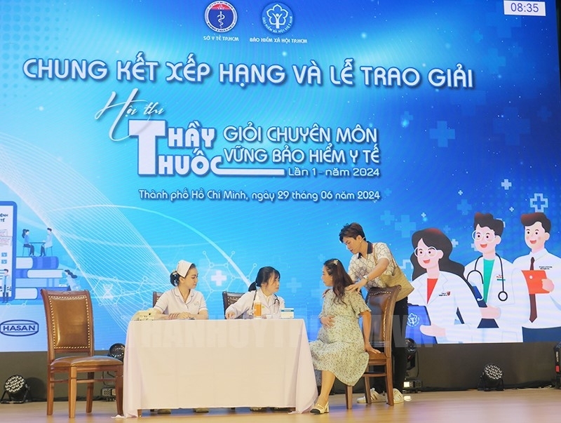 Khởi động Hội thi “Thầy thuốc giỏi chuyên môn, vững bảo hiểm y tế”