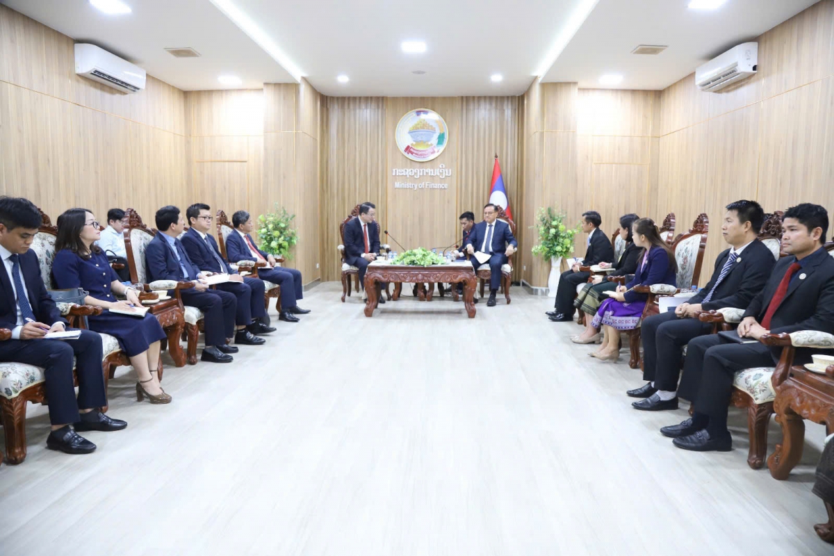 Bộ Tài chính Việt Nam - Lào phối hợp chặt chẽ trong nhiều lĩnh vực trọng điểm Bộ Tài chính Việt Nam - Lào phối hợp chặt chẽ trong nhiều lĩnh vực trọng điểm