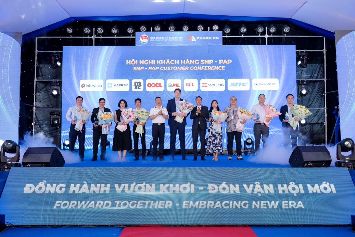 Tân Cảng Sài Gòn - Cảng Phước An: Một năm nhìn lại và cam kết chiến lược tương lai Tân Cảng Sài Gòn - Cảng Phước An: Một năm nhìn lại và cam kết chiến lược tương lai