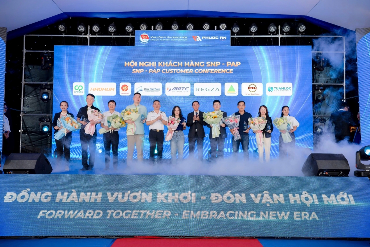 Tân Cảng Sài Gòn - Cảng Phước An: Một năm nhìn lại và cam kết chiến lược tương lai Tân Cảng Sài Gòn - Cảng Phước An: Một năm nhìn lại và cam kết chiến lược tương lai