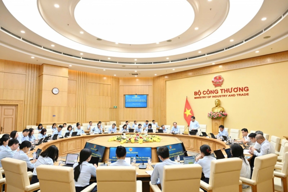 Phát triển thị trường trong nước gắn với mục tiêu tăng trưởng 2 con số