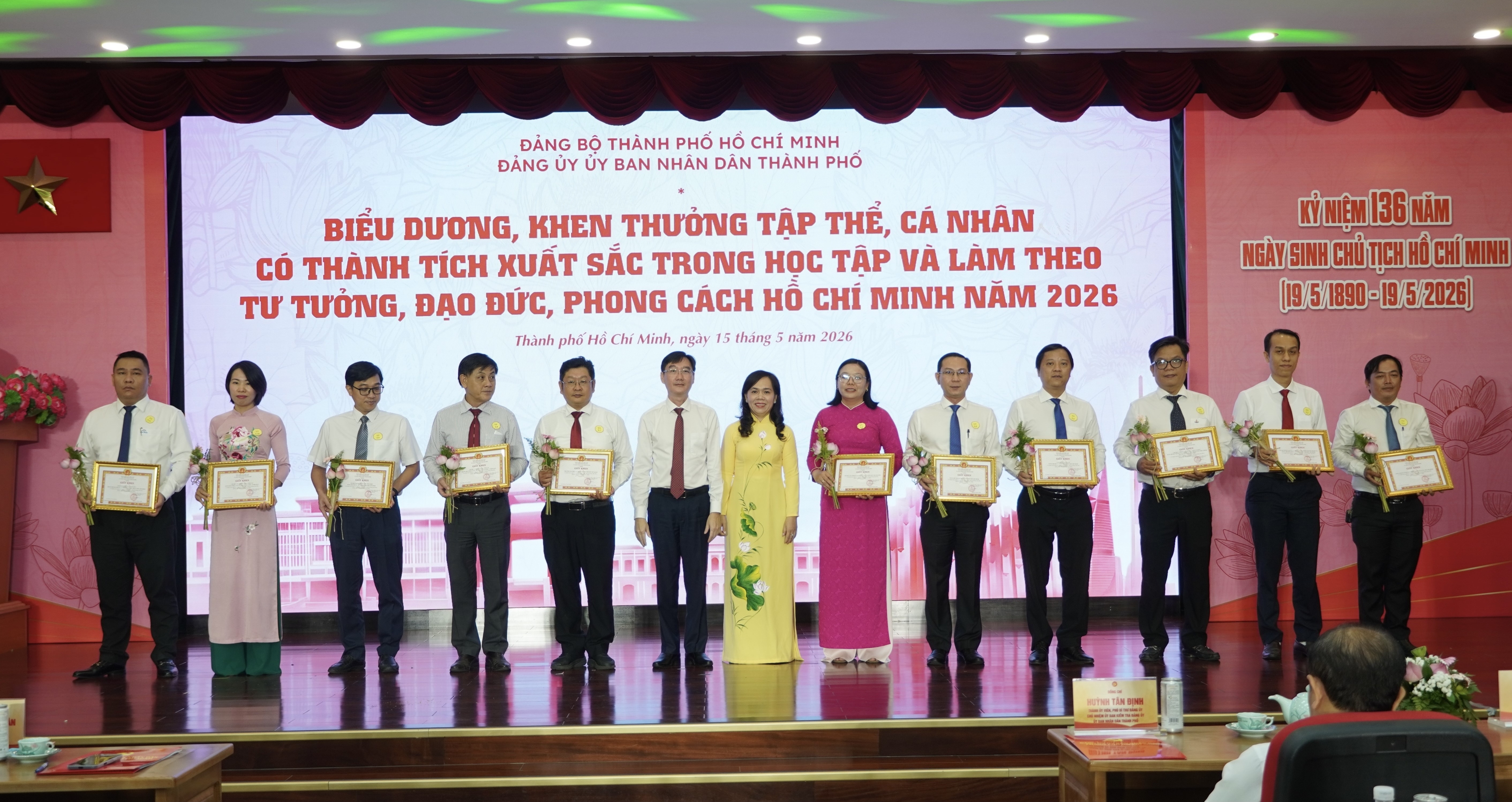 Một tập thể, hai cá nhân Đảng bộ Bảo hiểm xã hội TP. Hồ Chí Minh được tuyên dương