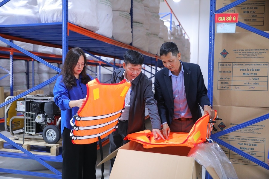 Thực hiện đấu thầu mua vật tư, thiết bị dự trữ quốc gia theo chỉ tiêu kế hoạch Thực hiện đấu thầu mua vật tư, thiết bị dự trữ quốc gia theo chỉ tiêu kế hoạch