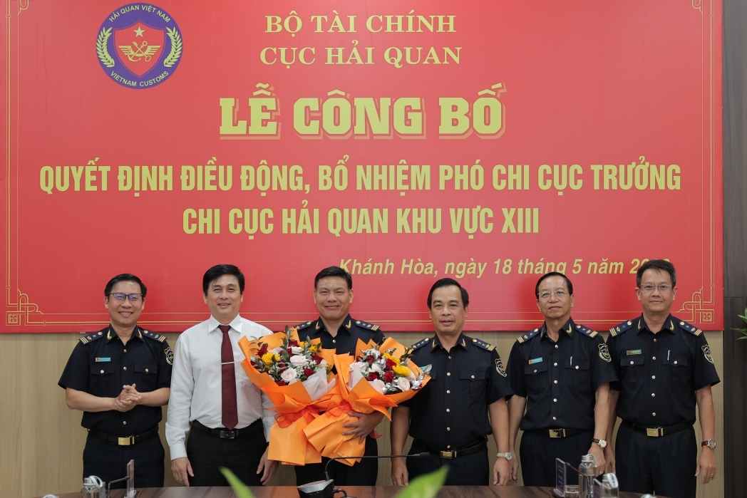 Điều động, bổ nhiệm ông Trần Văn Anh giữ chức Phó Chi cục trưởng Chi cục Hải quan khu vực XIII