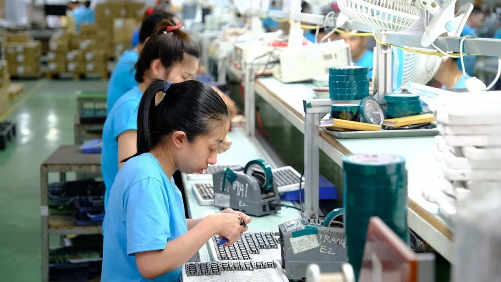 Chứng khoán, bảo hiểm, dịch vụ khám chữa bệnh… thuộc danh mục kinh doanh có điều kiện Chứng khoán, bảo hiểm, dịch vụ khám chữa bệnh… thuộc danh mục kinh doanh có điều kiện