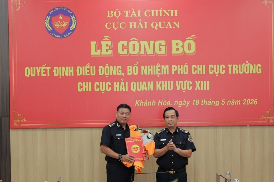 INFOGRAPHIC: Quá trình công tác của tân Phó Chi cục trưởng Chi cục Hải quan khu vực XIII Trần Văn Anh