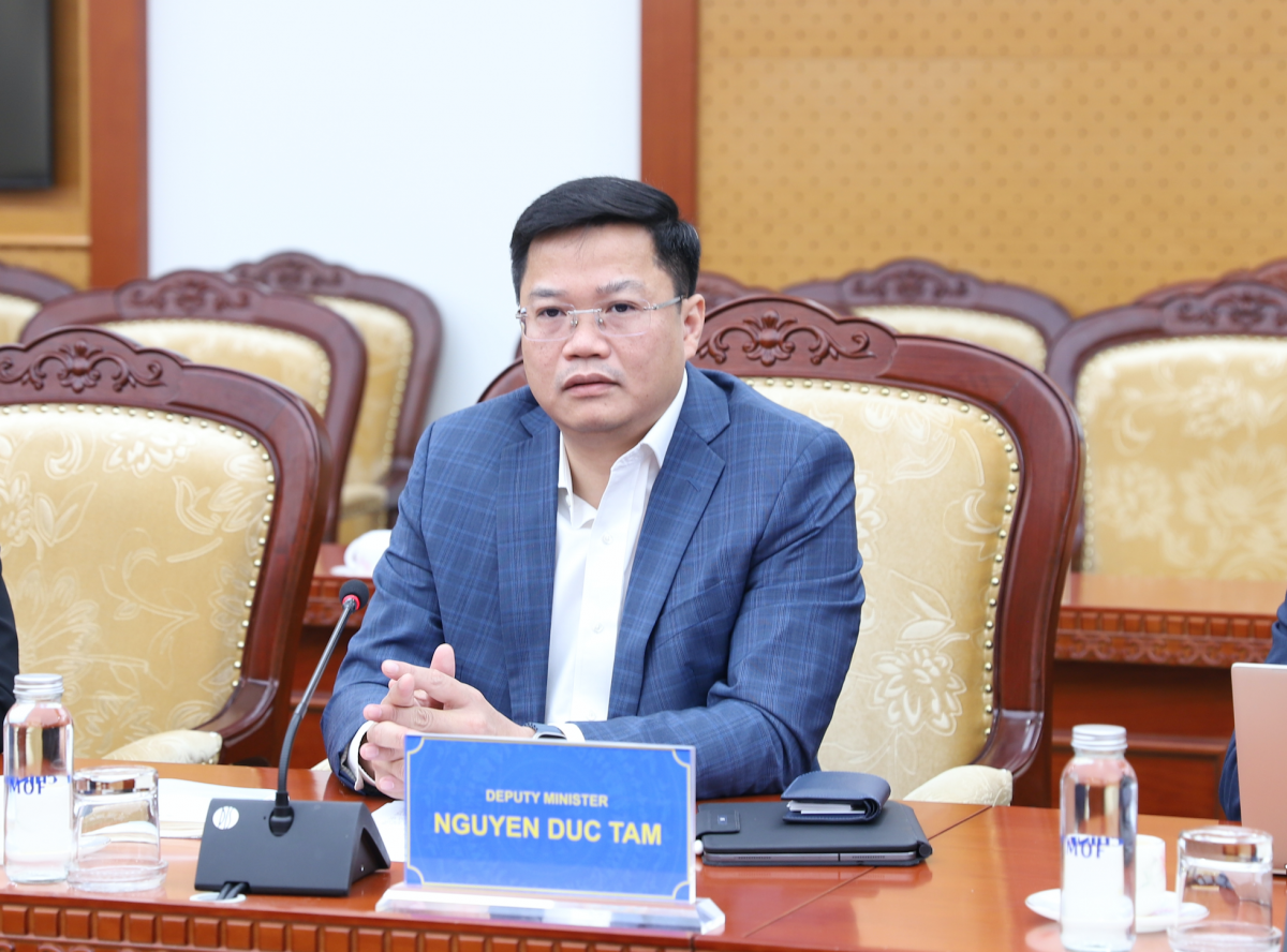 Phát triển thị trường vốn song hành nâng hạng chứng khoán và IPO Phát triển thị trường vốn song hành nâng hạng chứng khoán và IPO
