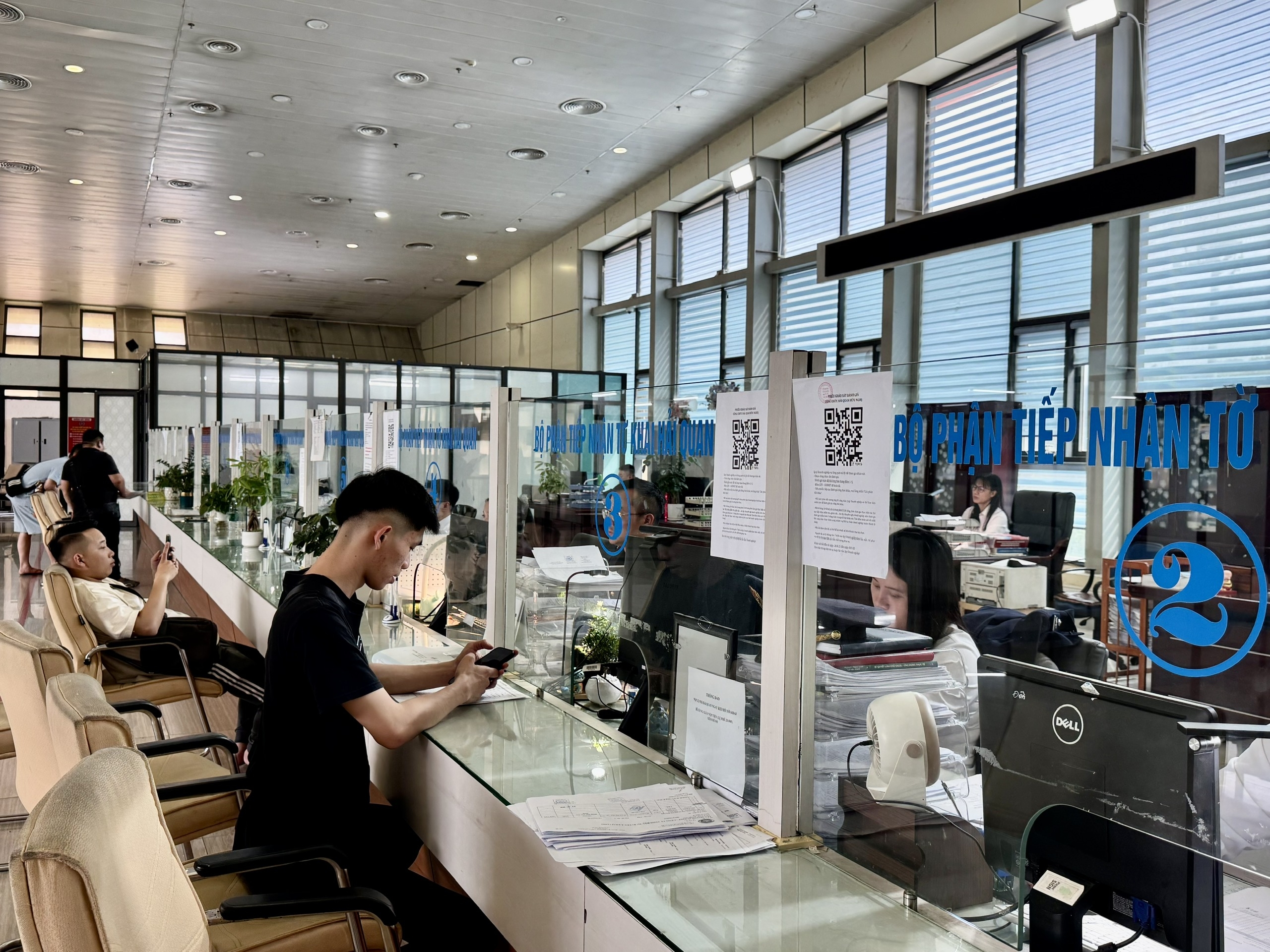 Nhiều đề xuất mới về thuế thu nhập cá nhân sẽ tạo thuận lợi hơn cho người nộp thuế. Ảnh: TN.