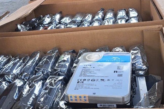 Phát hiện lô hàng điện tử nghi giả mạo nhãn hiệu “Seagate” của Mỹ trị giá 3,5 tỷ đồng
