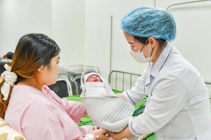 Hưởng chế độ thai sản không cần nộp hồ sơ giấy