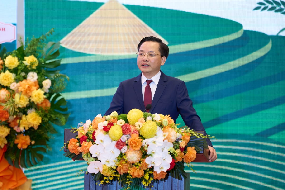 Vinachem đạt vượt mức cao các chỉ tiêu kinh doanh, phấn đấu thực hiện mục tiêu tăng trưởng hai con số Vinachem đạt vượt mức cao các chỉ tiêu kinh doanh, phấn đấu thực hiện mục tiêu tăng trưởng hai con số