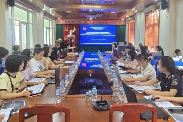 Hải quan Nam Định hướng dẫn doanh nghiệp về khai báo hóa chất