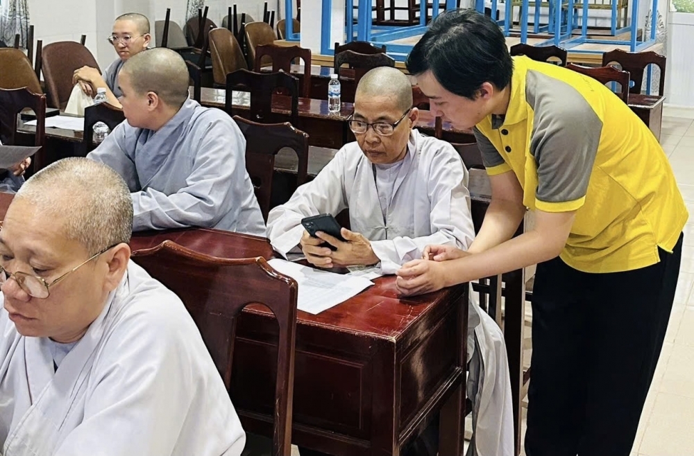 Cà Mau: Lan tỏa chính sách bảo hiểm xã hội tự nguyện đến với phật tử