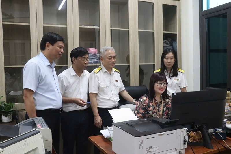 Thời gian qua, Thuế cơ sở 1 tỉnh Phú Thọ và UBND Phường Việt Trì đã phối hợp chặt chẽ, hiệu quả trong công tác quản lý thuế đối với hoạt động SXKD trên đia bàn, góp phần tăng thu NSNN địa phương.