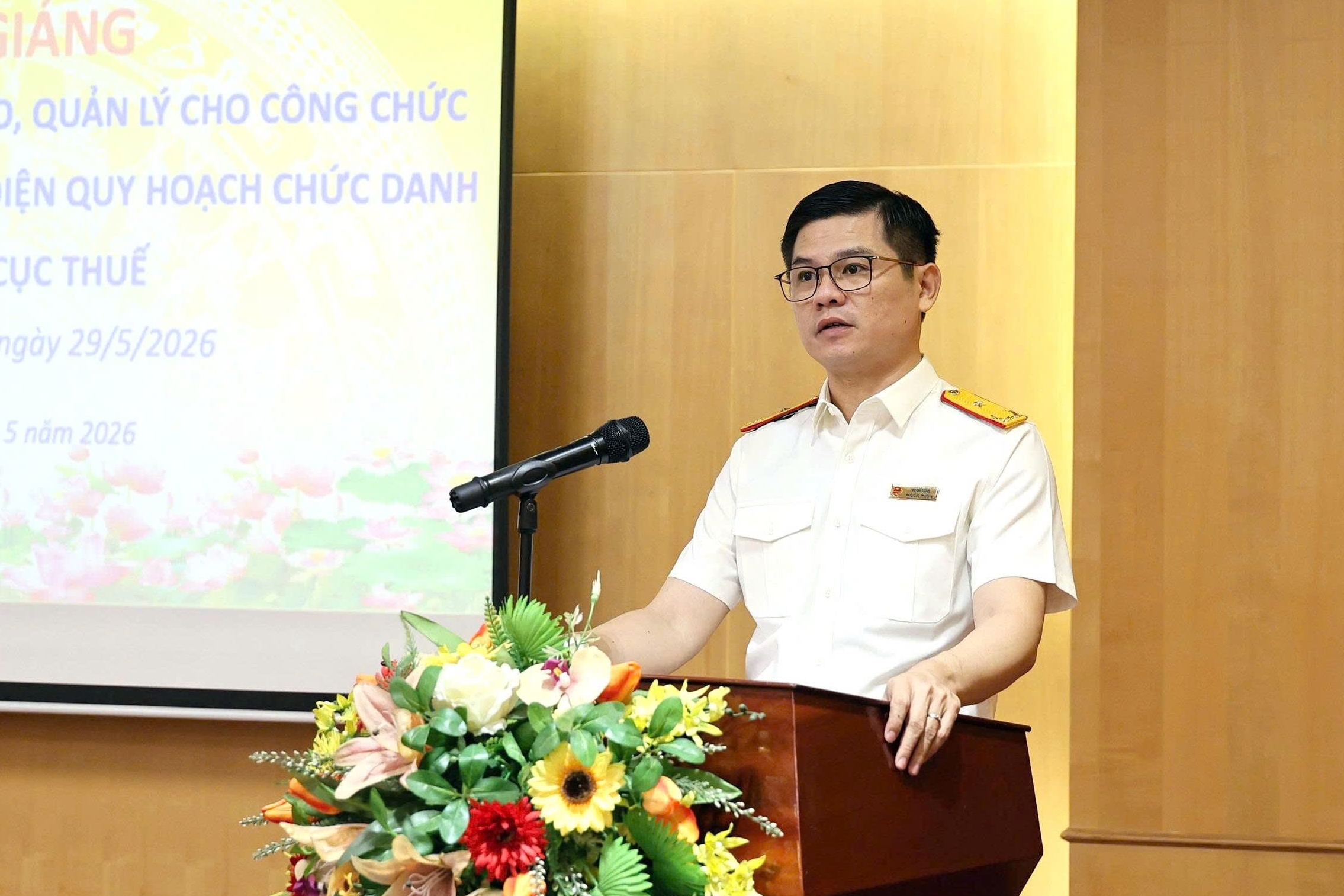 Xây dựng đội ngũ lãnh đạo ngành Thuế thích ứng với cải cách và chuyển đổi số