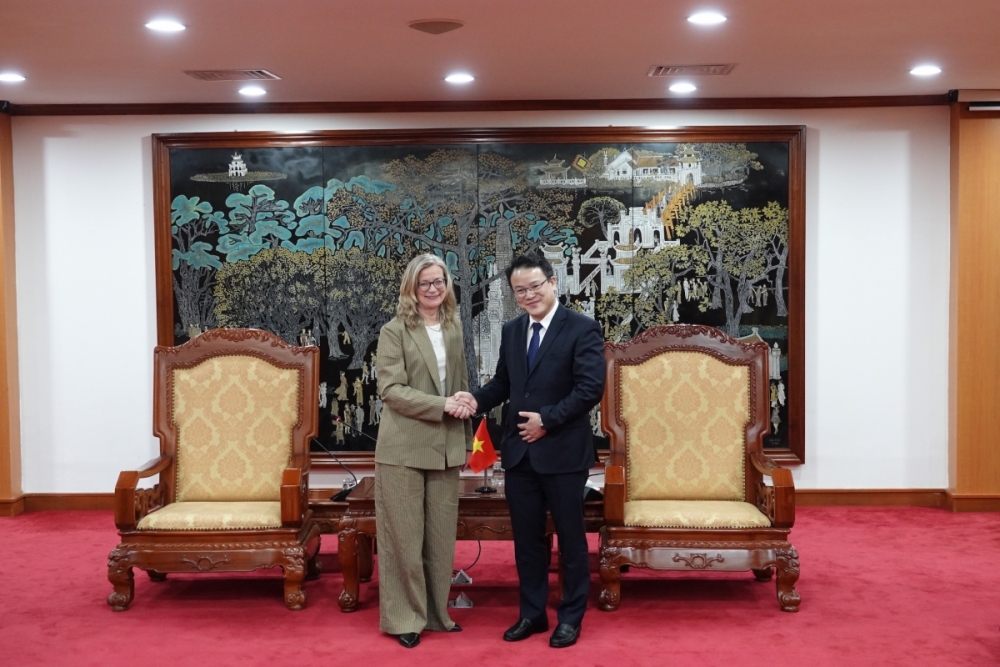 Bộ Tài chính tăng cường hợp tác với KfW trong giai đoạn phát triển mới Bộ Tài chính tăng cường hợp tác với KfW trong giai đoạn phát triển mới