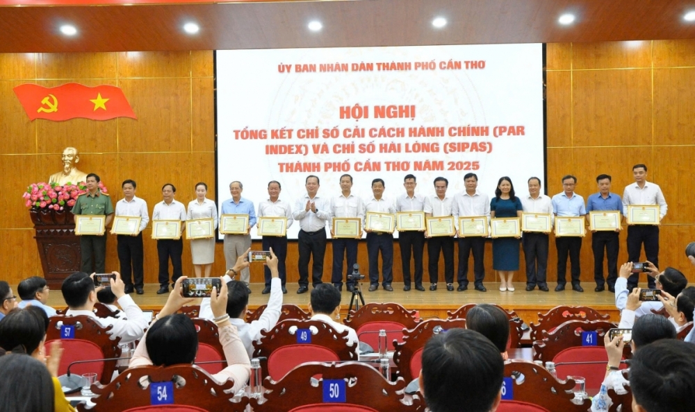Thuế TP. Cần Thơ đạt thành tích xuất sắc trong công tác cải cách hành chính năm 2025