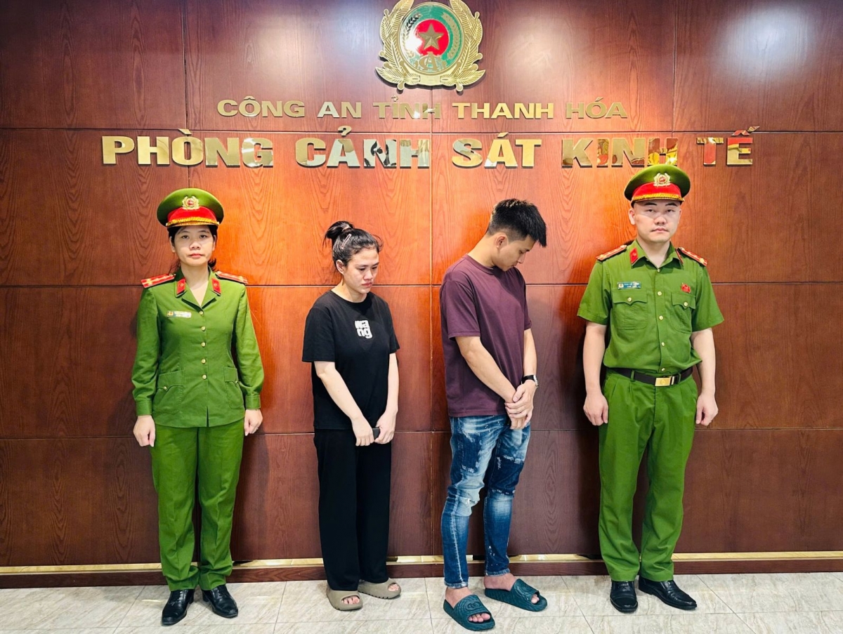 Buôn bán hàng giả nhãn hiệu, 2 đối tượng bị khởi tố