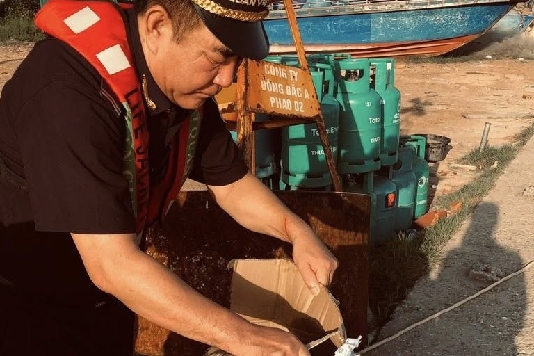 Hải quan Vạn Gia phát hiện, thu giữ nhiều thực phẩm bẩn