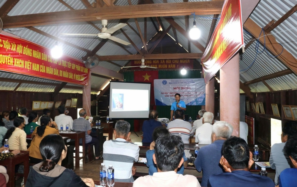 Miệt mài “gieo” an sinh ở Đắk Lắk