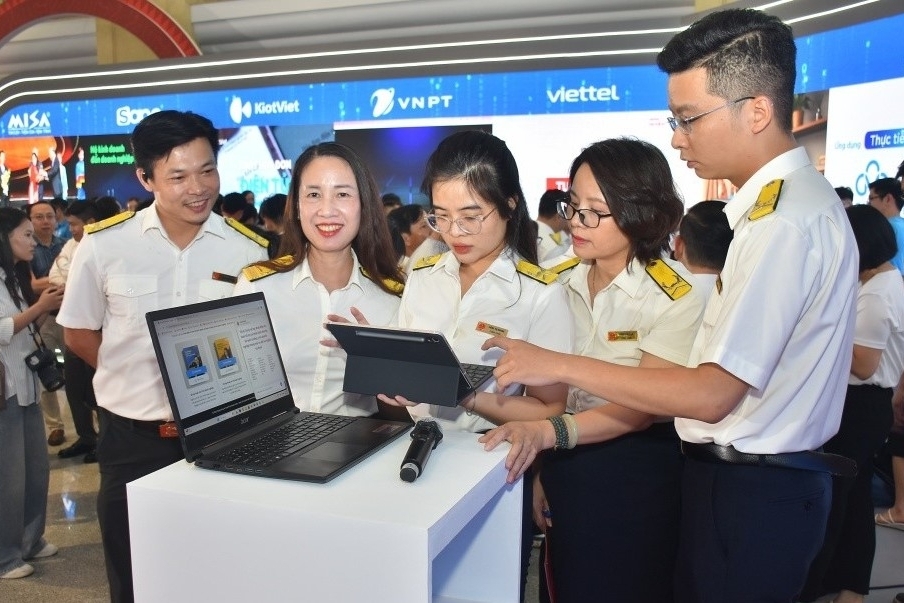 Ngân sách tạo lực đẩy cho khoa học công nghệ, chuyển đổi số