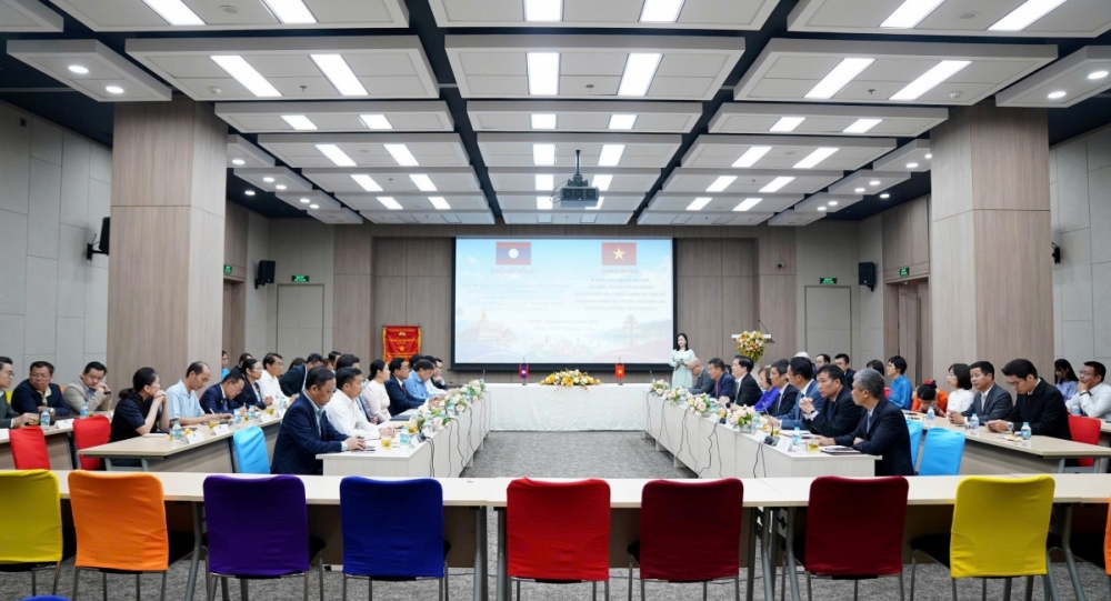 Bộ trưởng Bộ Công chính và Vận tải Lào thăm và làm việc tại CONINCO Bộ trưởng Bộ Công chính và Vận tải Lào thăm và làm việc tại CONINCO