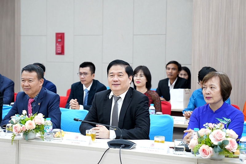 Bộ trưởng Bộ Công chính và Vận tải Lào thăm và làm việc tại CONINCO Bộ trưởng Bộ Công chính và Vận tải Lào thăm và làm việc tại CONINCO