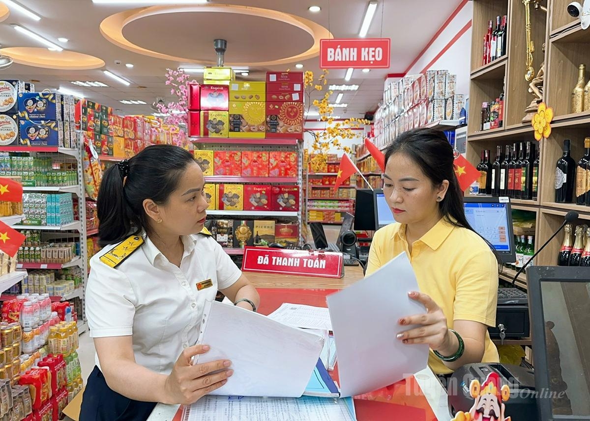 Thuế tỉnh Tuyên Quang: Hỗ trợ hộ kinh doanh thanh toán không dùng tiền mặt