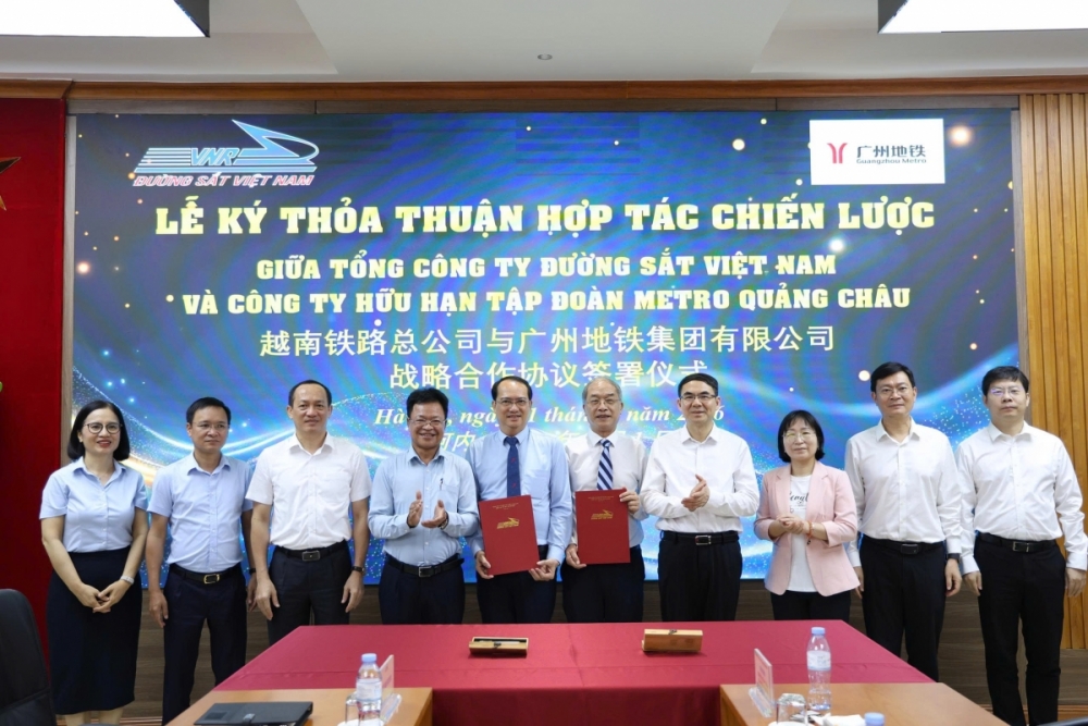 Đường sắt Việt Nam ký kết hợp tác chiến lược với Metro Quảng Châu, Trung Quốc Đường sắt Việt Nam ký kết hợp tác chiến lược với Metro Quảng Châu, Trung Quốc